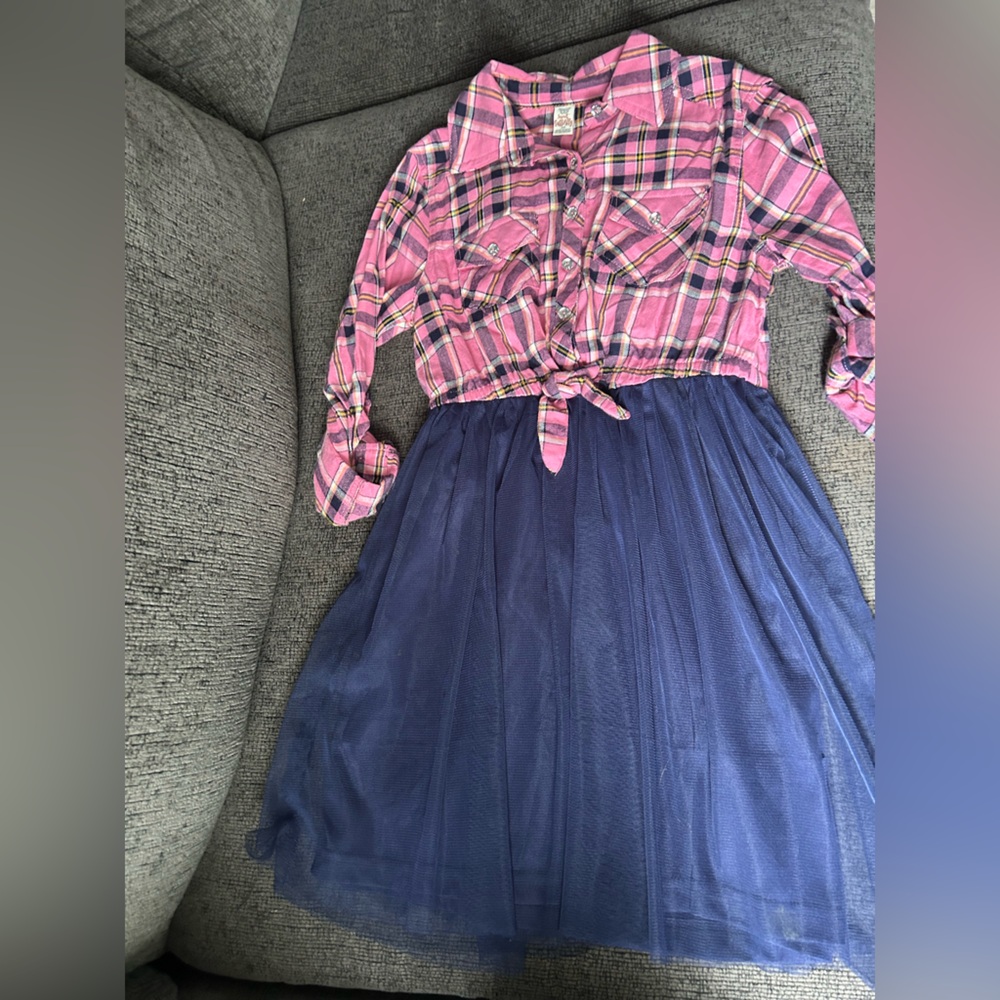 Cute pink and blue plaid dress. Girls 7/8